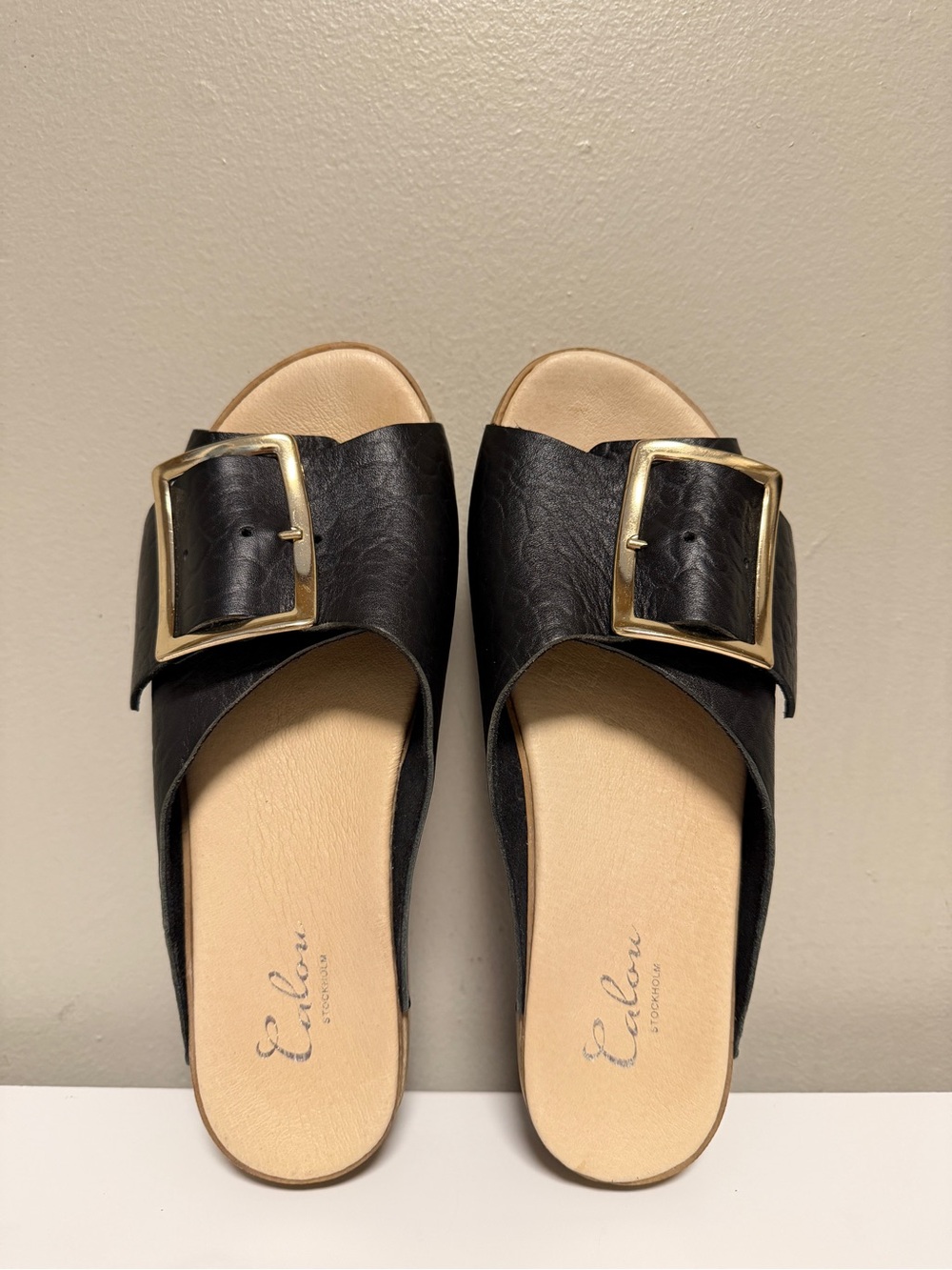 Calou Stockholm Big Gold Buckle Black Leather Slide Sandals Women’s US 7.5 EU 38